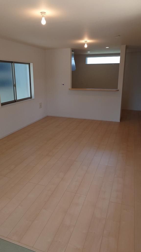 Modern 3LDK House in Kaizuka City Osaka - Thumbnail 3