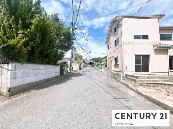 5LDK Family House with Garden in Otsu, Shiga Prefecture - Thumbnail 4