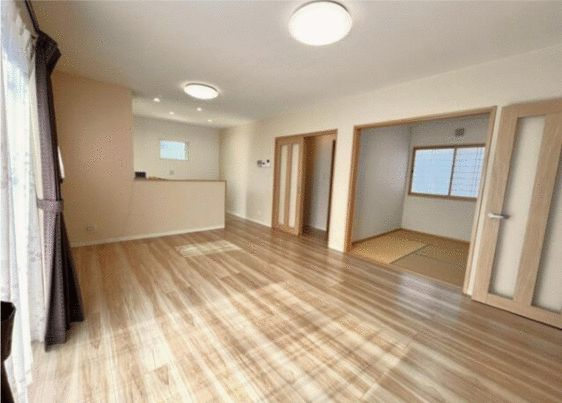 4SLDK Wooden House for Sale in Oita City, Oita Prefecture - Thumbnail 4