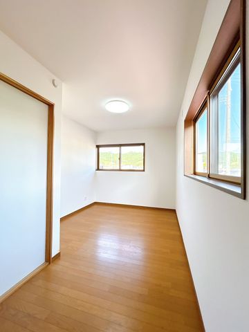 Renovated 5SLDK House in Yokote, Akita with 7-Car Parking - Thumbnail 4