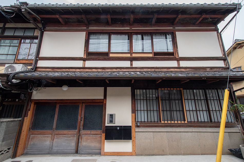 Renovated 1927 Kyoto Machiya in Nishijin with Artistic Design - Thumbnail 4