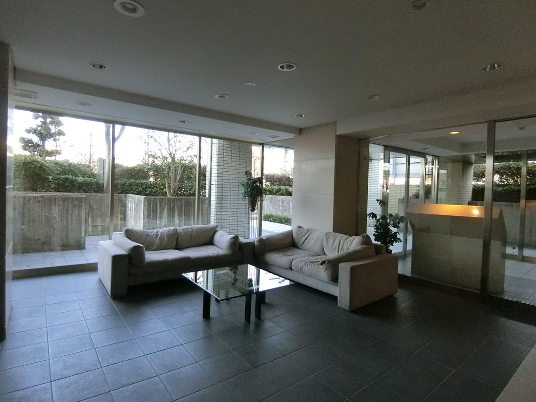 2LDK Apartment for Sale in Kanazawa's Fushimishinmachi - Thumbnail 2