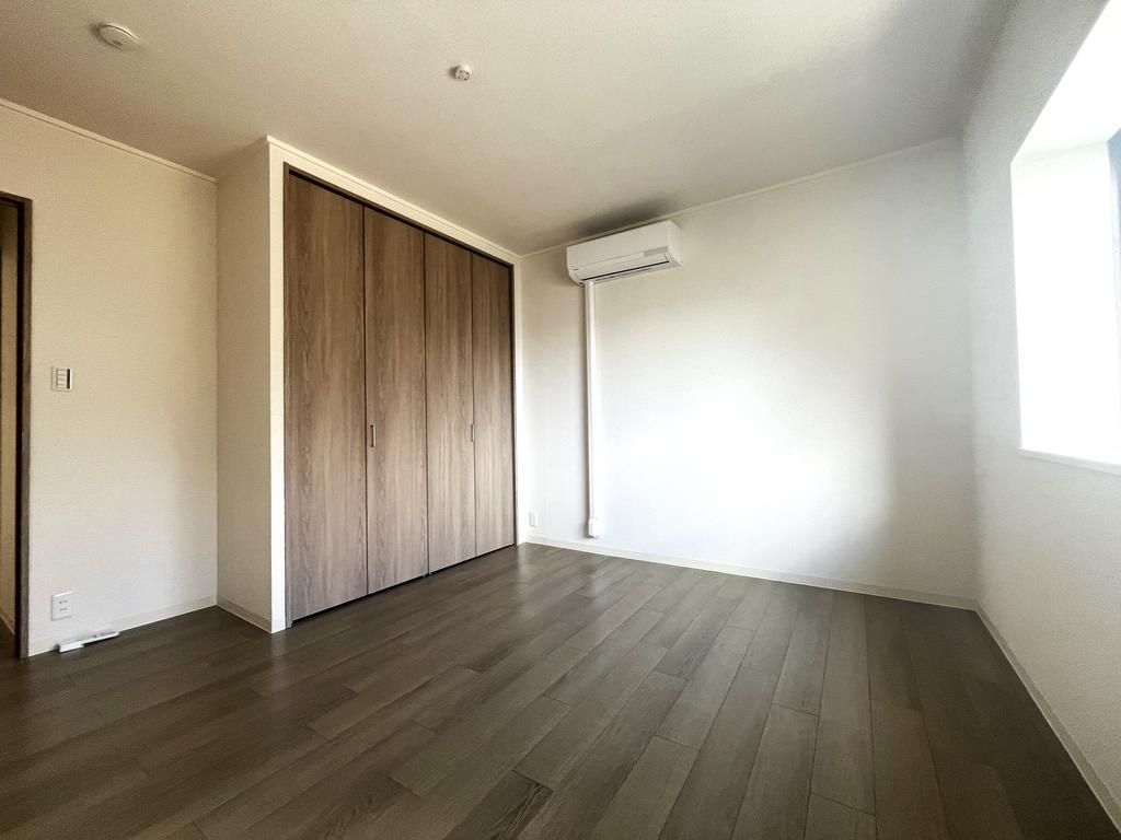 Renovated 3LDK Apartment in Nishinomiya's Kurakuen District - Thumbnail 3