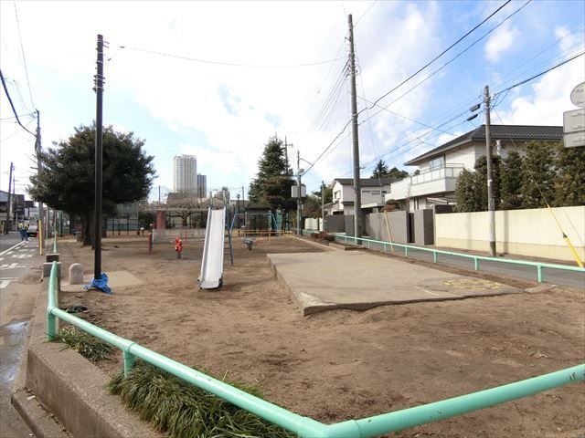 Berg Grande Hon-Hachiman 3LDK Renovated Apartment in Ichikawa - Thumbnail 3