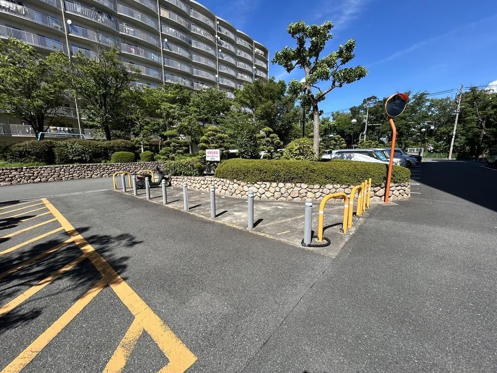 Renovated 2R Apartment in South Ibaraki Heights Misawa - Thumbnail 3
