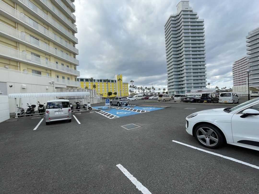 Vollare del Mare 8F 2LDK Condo with View & Free Parking in Wakayama - Thumbnail 4