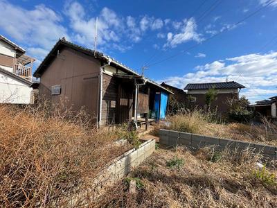 Kuzuhara Higashi 2-chome Detached House | Used detached house located in Kokuraminami-ku, Kitakyushu City, 19 minutes walk from Shimozone Station on the JR Nippō Main Line (Property Number: 0138420-0003432) — Image 1, Kokura Minami Ward, Kitakyushu City, Fukuoka