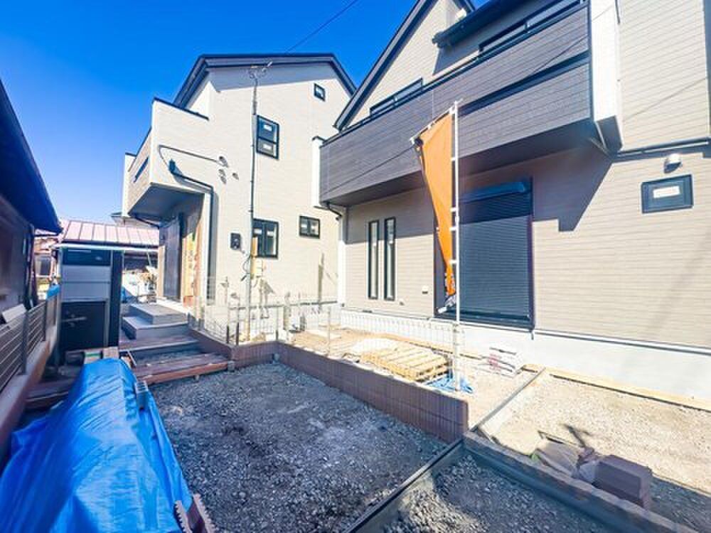 New 3LDK House in Akishima, Tokyo with Solar Panels - Thumbnail 4