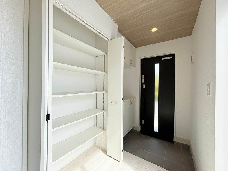 New 3LDK Detached House for Sale in Uruma, Okinawa - Thumbnail 2