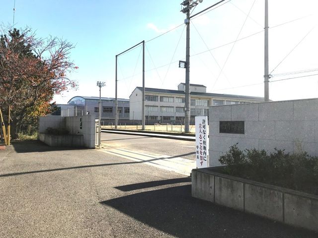 Land with Old House for Sale in Anan City, Tokushima - Thumbnail 2