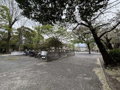 2LDK Apartment with Garden in Kawasaki Nakahara Ward — Image 4, Nakahara, Kanagawa