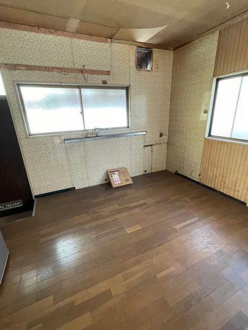 [Homes] Close to National Route 2, Shunan City, Oaza Shimogami, Used House | — Image 2, Shunan, Yamaguchi
