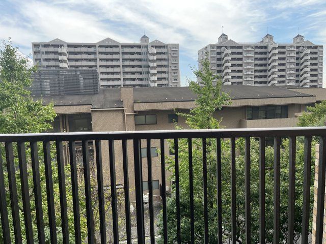 Park City Honmoku I 4F 1LDK Apartment for Sale in Yokohama - Thumbnail 2