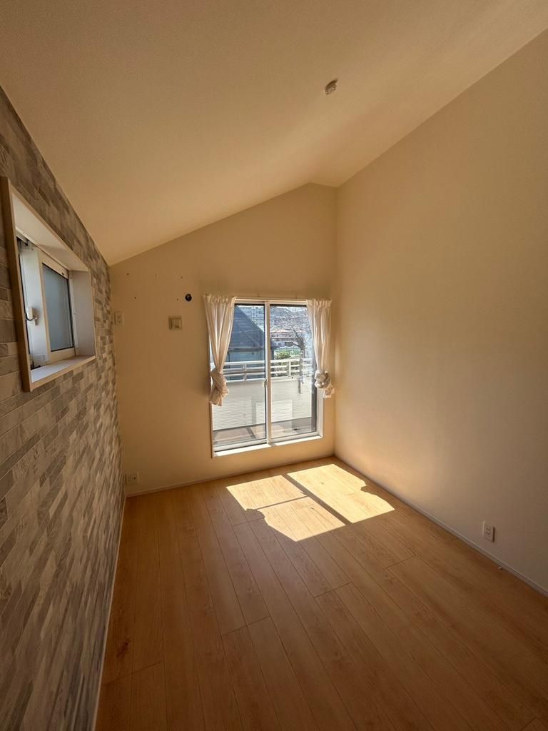 Modern 3LDK House for Sale in Yokosuka, Kanagawa - Thumbnail 4