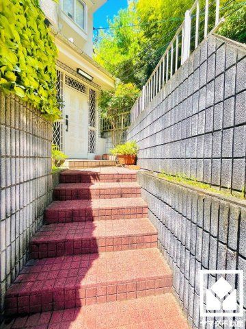 5LDK House in Fushimi Ward, Kyoto - 1780万円 - Thumbnail 2