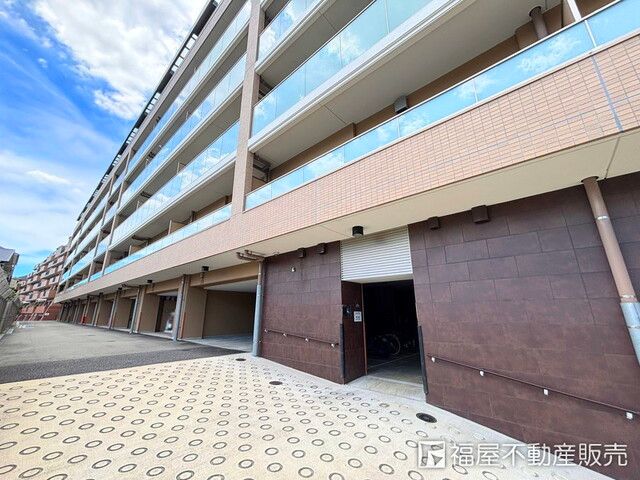 3LDK Apartment in Toyonaka - Modern Living Near Osaka - Thumbnail 3