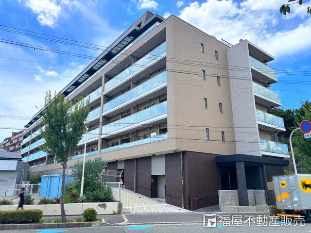 3LDK Apartment in Toyonaka - Modern Living Near Osaka - Thumbnail 2