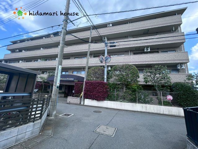 Lions Mansion Okegawa 3LDK Apartment Near Station - Thumbnail 4