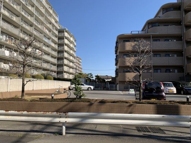 Renovated 3LDK Apartment for Sale in Koshigaya, Saitama - Thumbnail 2