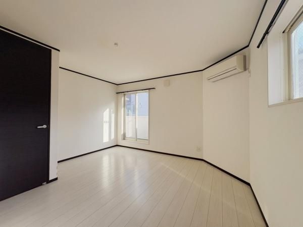 3LDK Eco House with Solar Panels in Odawara, Kanagawa - Thumbnail 3