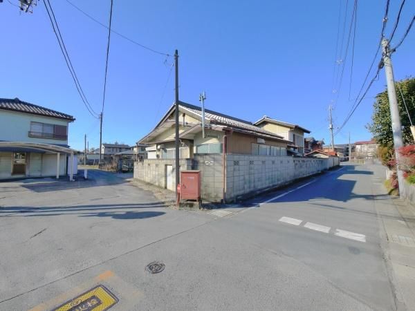 Spacious Farmhouse with Land for Sale in Sano, Tochigi - Thumbnail 4