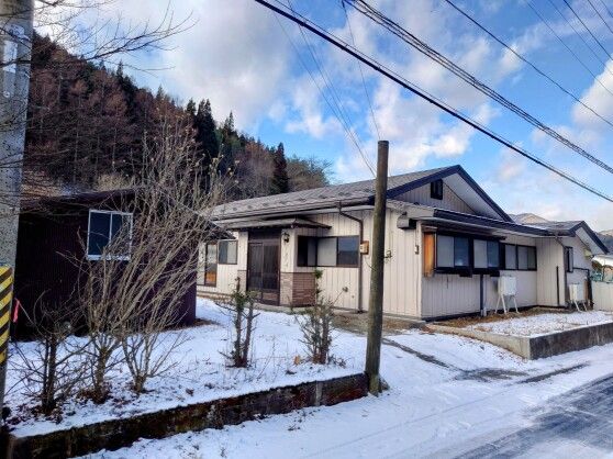6DK Wooden House for Rent in Miyako City, Iwate - Thumbnail 3