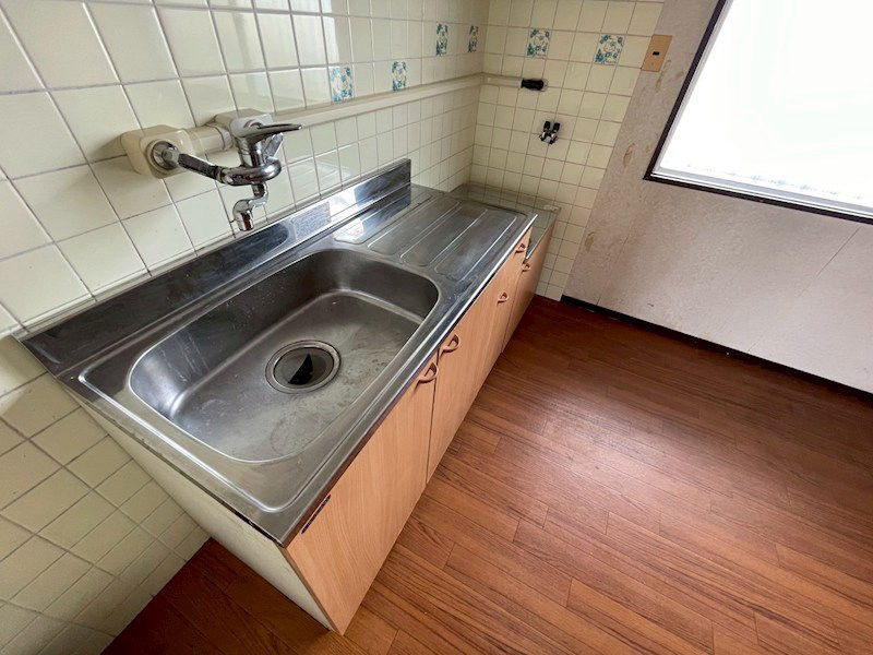 Emerald Mansion Tomino 3DK apartment in Kitakyushu - Thumbnail 4