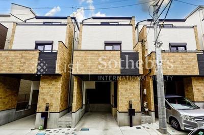 Modern 2SLDK House in Kawasaki's Miyamae Ward — Image 1, Miyamae, Kanagawa