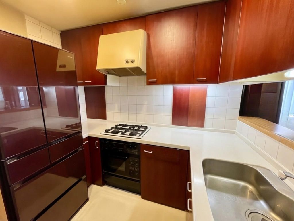 2LDK Apartment for Sale in Yamanakako, Yamanashi - Thumbnail 3