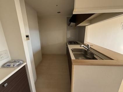 3LDK Apartment for Sale in Numazu, Shizuoka - 71.85 sqm - Thumbnail 3