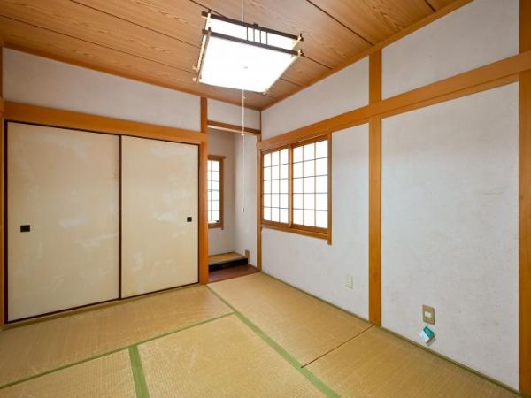 4LDK House Near Toyonaka Station | 115.55 sqm | Osaka - Thumbnail 2