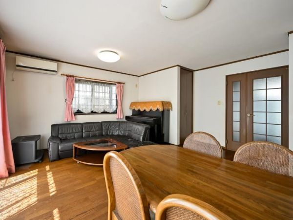 4LDK House Near Toyonaka Station | 115.55 sqm | Osaka - Thumbnail 4