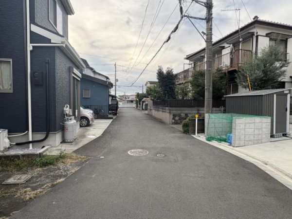 Modern 4LDK House for Sale in Isehara, Kanagawa - Built 2024 - Thumbnail 3