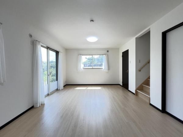 3LDK House for Sale in Yokosuka, Kanagawa - 145 sqm Land - Thumbnail 4
