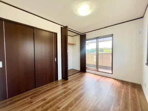 4LDK Detached House for Sale in Kashihara, Nara - Renovated 2024 - Thumbnail 3