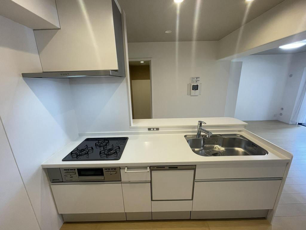 1LDK Apartment Near Funairimachi Station | Hiroshima City - Thumbnail 2