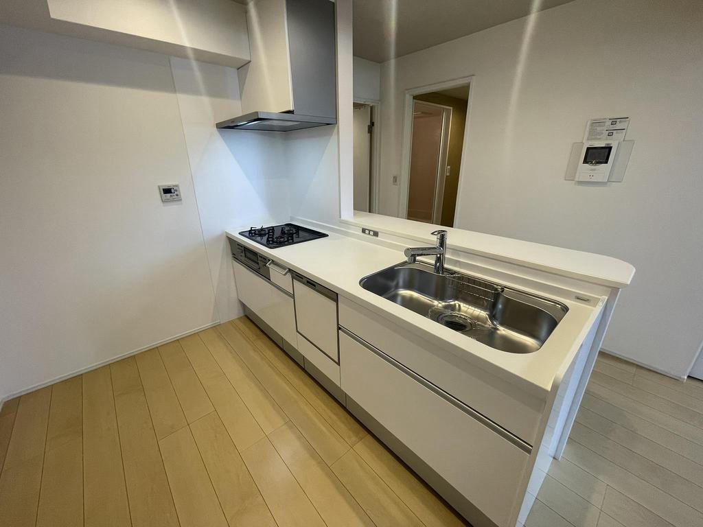 1LDK Apartment Near Funairimachi Station | Hiroshima City - Thumbnail 3