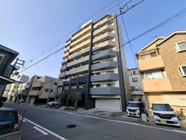 1K Apartment in Nishikujo, Osaka - Top Floor with Balcony - Thumbnail 4