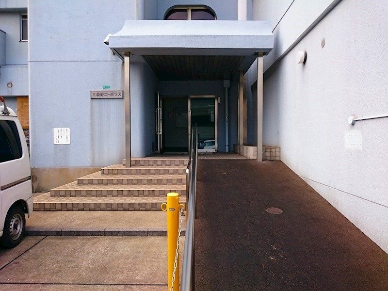 2LDK Apartment in Kokurakita-ku, Kitakyushu - Thumbnail 2