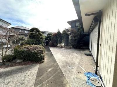 5LDK House for Sale in Sodegaura, Chiba with Large Garden — Image 2, Sodegaura, Chiba