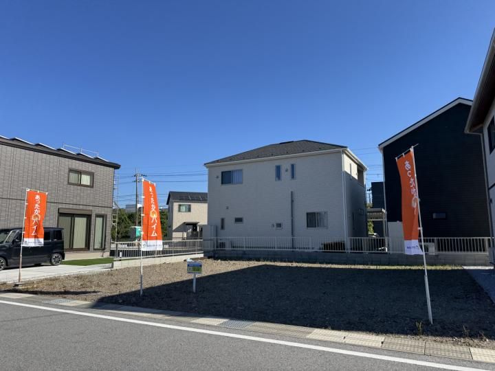 Land for Sale in Hikone: Final Plot in Higashinumanami Prime City - Thumbnail 2