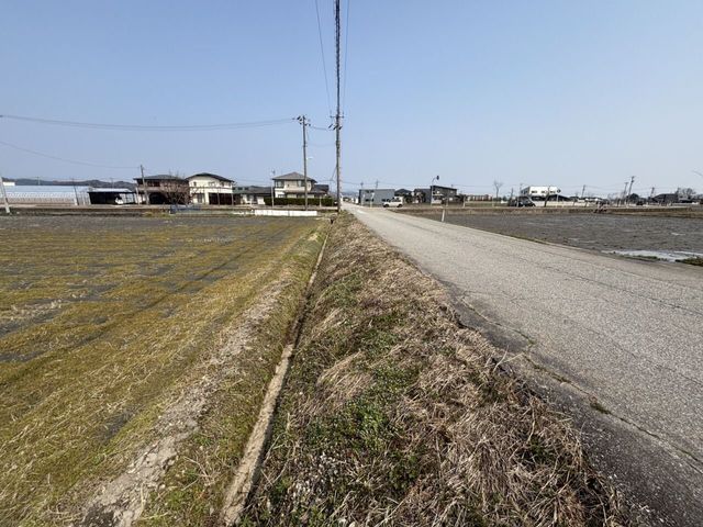 Spacious 1,830 sqm Land Plot for Sale in Takaoka, Toyama - Thumbnail 3