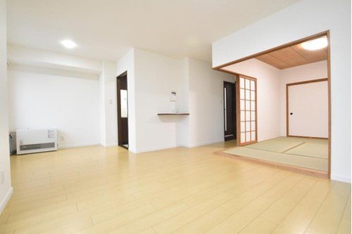 3LDK Apartment Near Tsukisamu Chuo Station Sapporo - Thumbnail 4