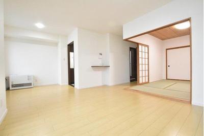 3LDK Apartment Near Tsukisamu Chuo Station Sapporo — Image 3, Toyohira, Hokkaido