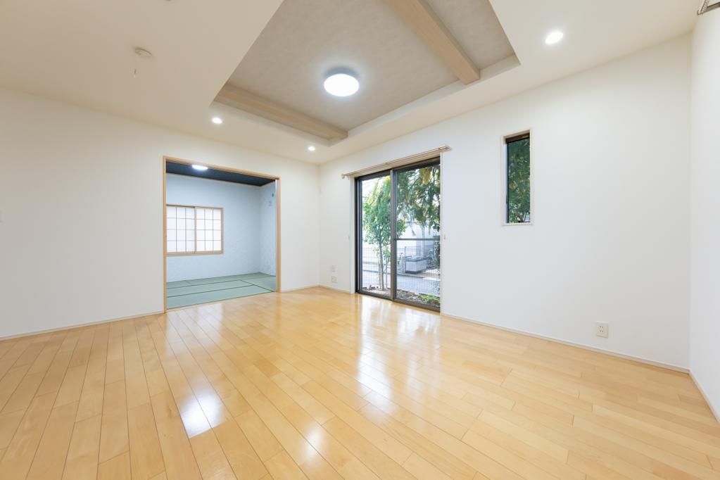 4LDK Detached House for Sale in Setagaya, Tokyo - Thumbnail 3
