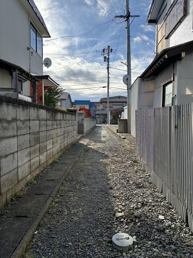 Land with Old House for Sale in Tsutsui, Aomori City - Thumbnail 2