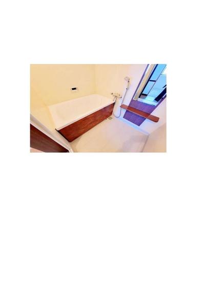 Renovated 3LDK Apartment Near Matsusaka Station — Bathroom, Matsusaka, Mie