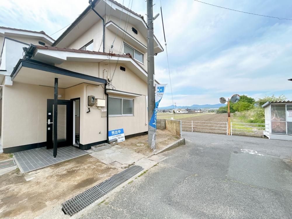 Renovated 4SLDK House in Fukuyama with Parking - Thumbnail 2