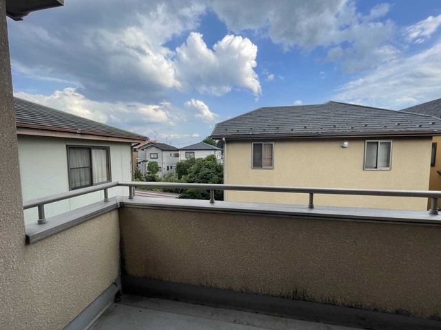 4LDK Solar Power Home in Isesaki with 3 Car Parks - Thumbnail 2
