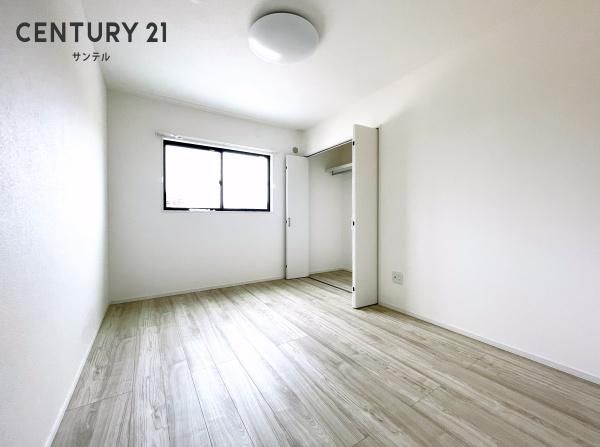 4LDK House for Sale in Miyazaki City, Miyazaki Prefecture - Thumbnail 3